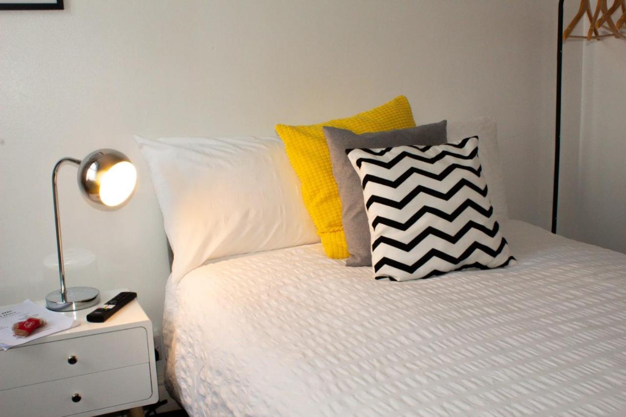 Shm Stays Hs2 Workers Great For Long Term Stays & Short Stays, 15 Min Drive To City Centre & Airport 2 Min Walk To Shops And Train Station Birmingham Exterior foto
